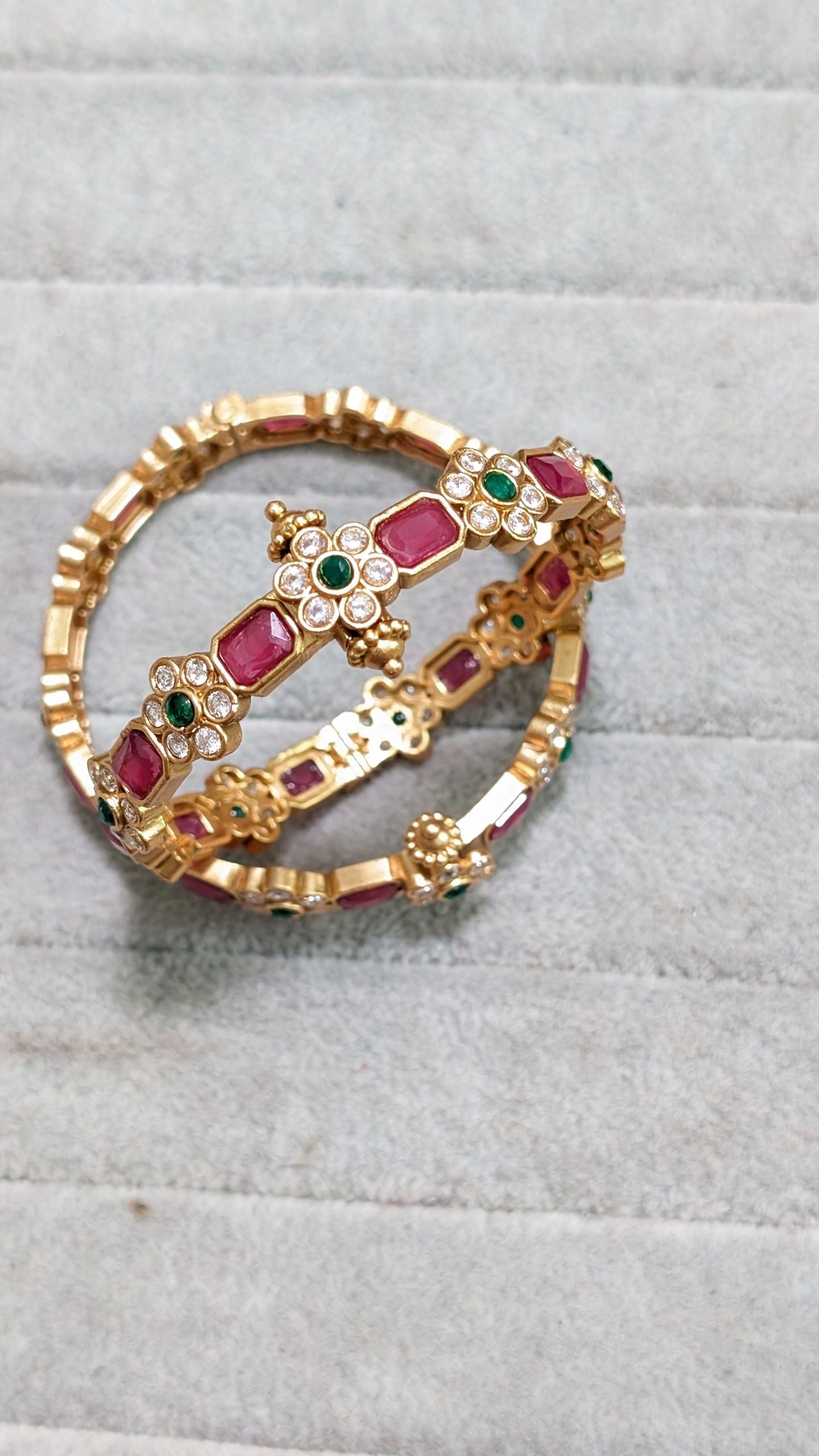 Multicolor bangles Ruby