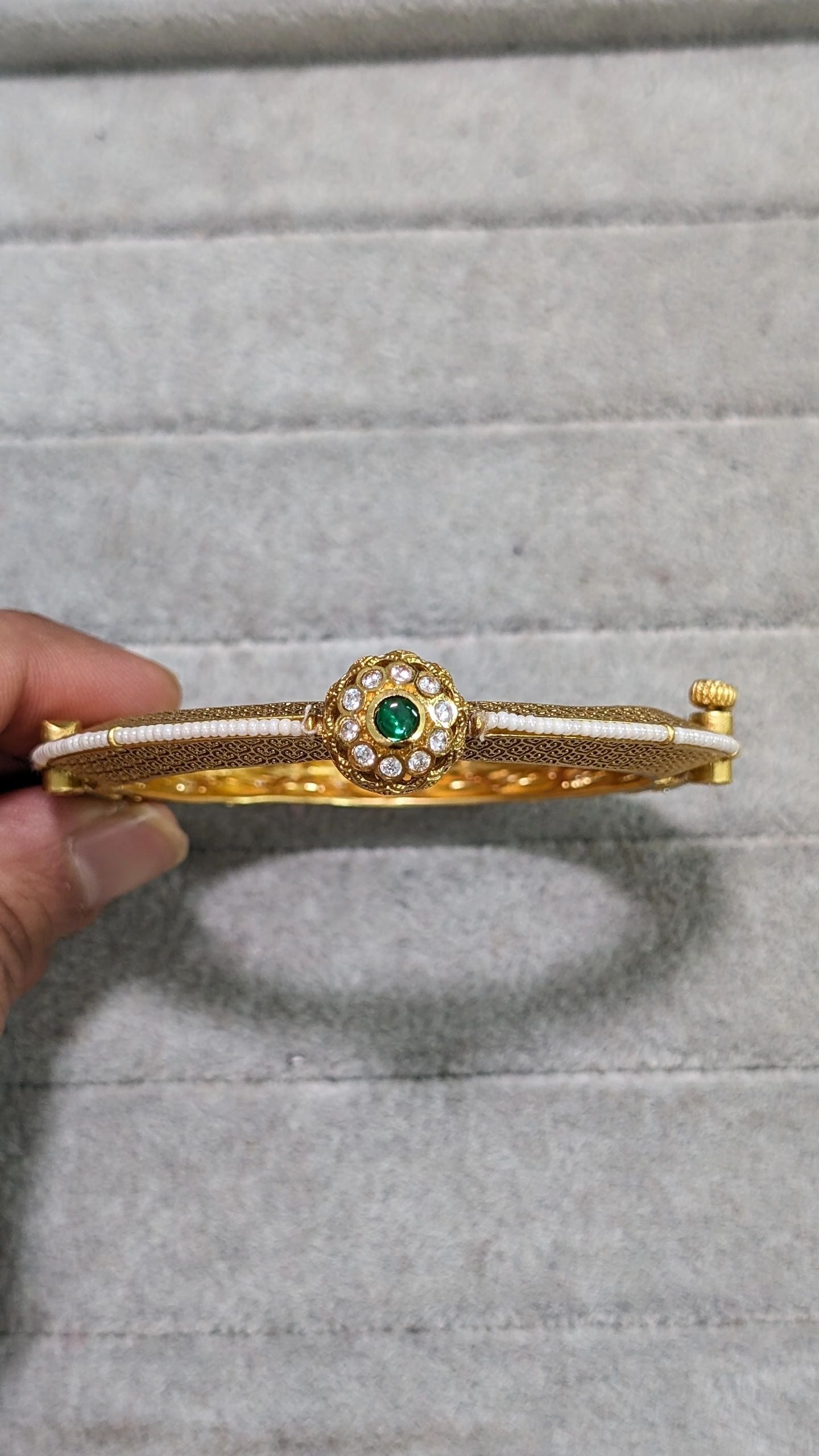 Kundan bangle openable (Single)