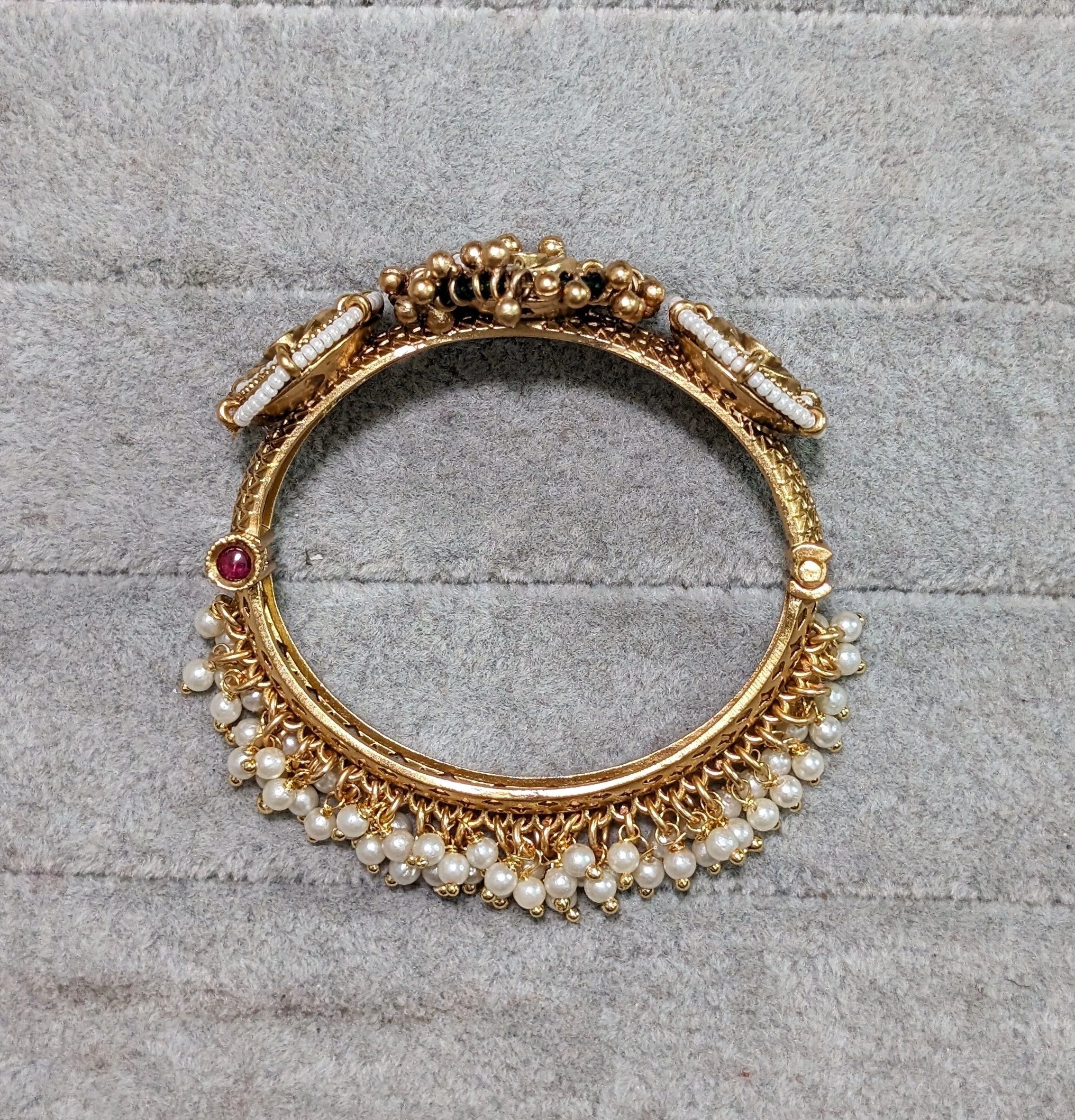 Peacock kada pearl (single)
