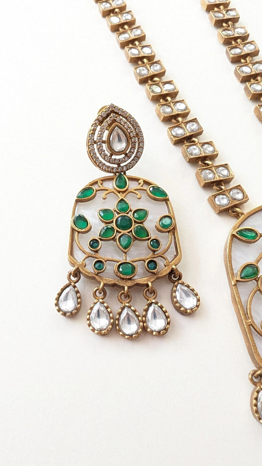 Jaal Necklace with earrings Green