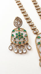 Jaal Necklace with earrings Green