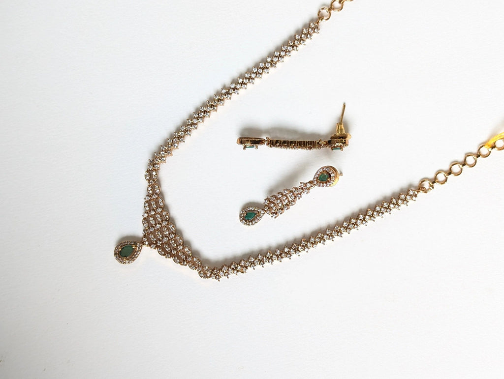 AD stone green necklace
