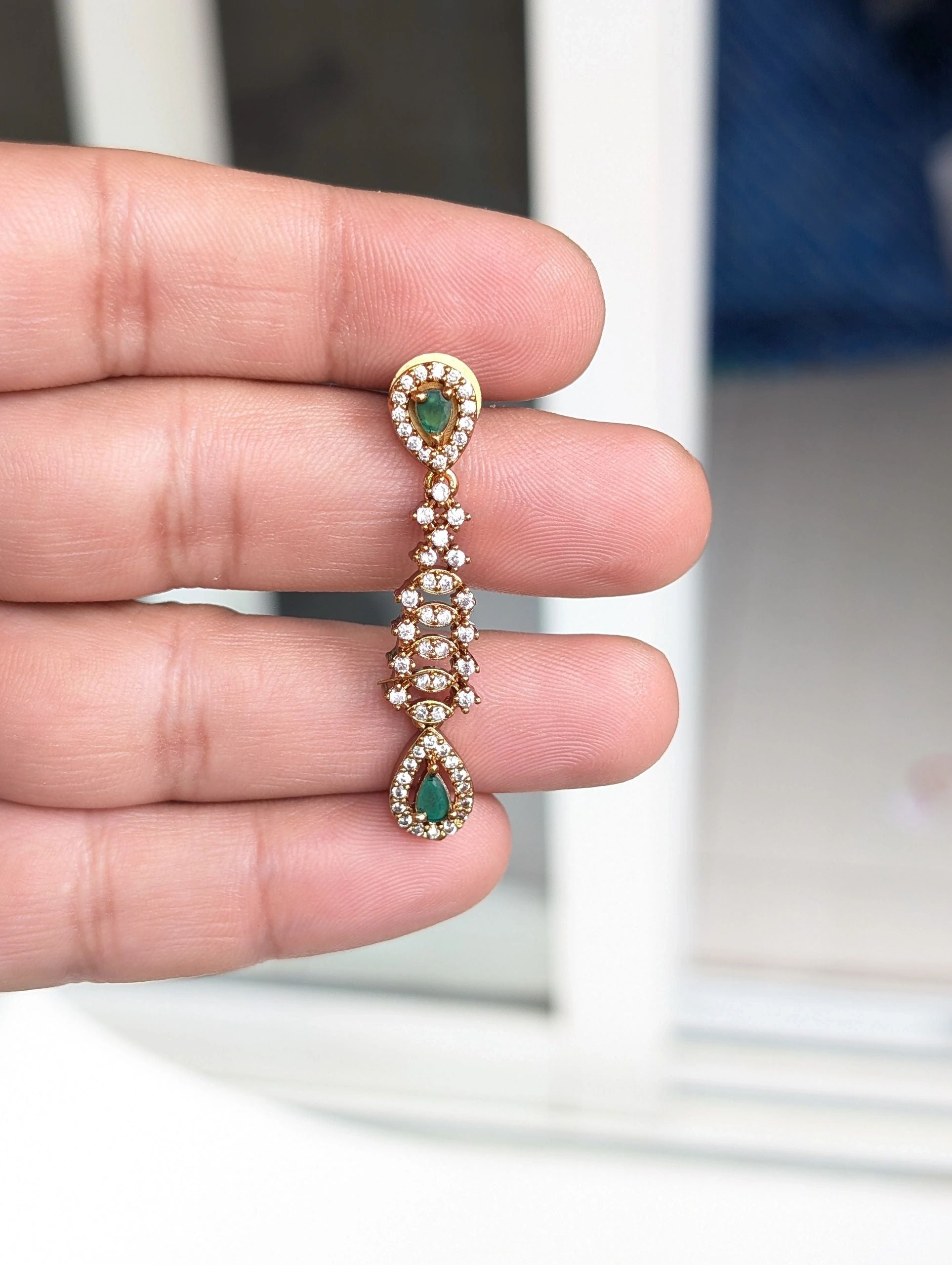AD stone green necklace