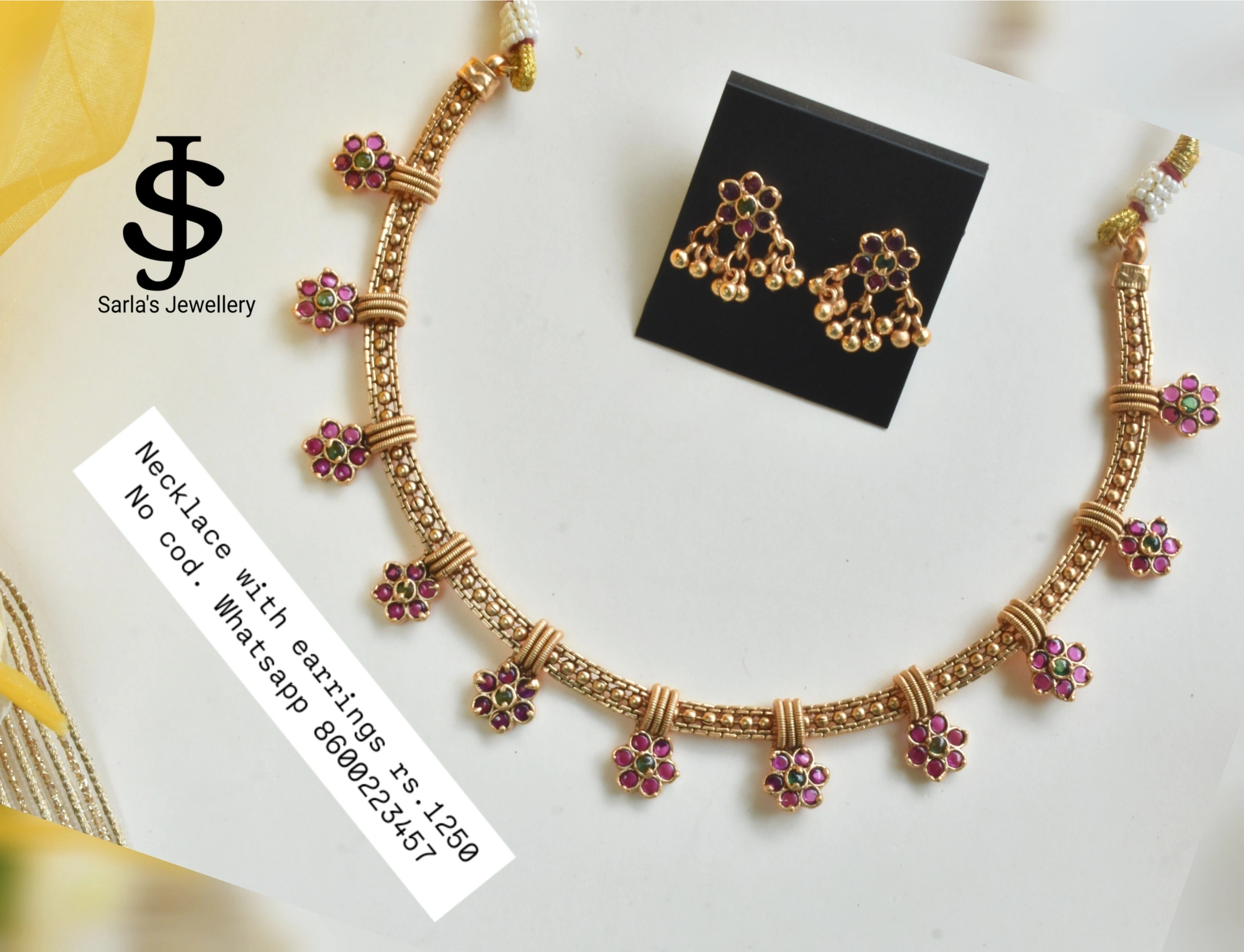 Gold forming Floral ruby necklace set