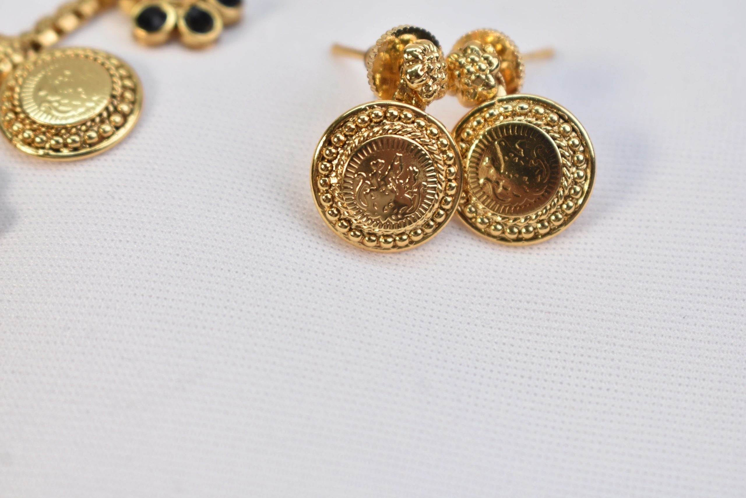 Long Coin necklace with earrings (Black)