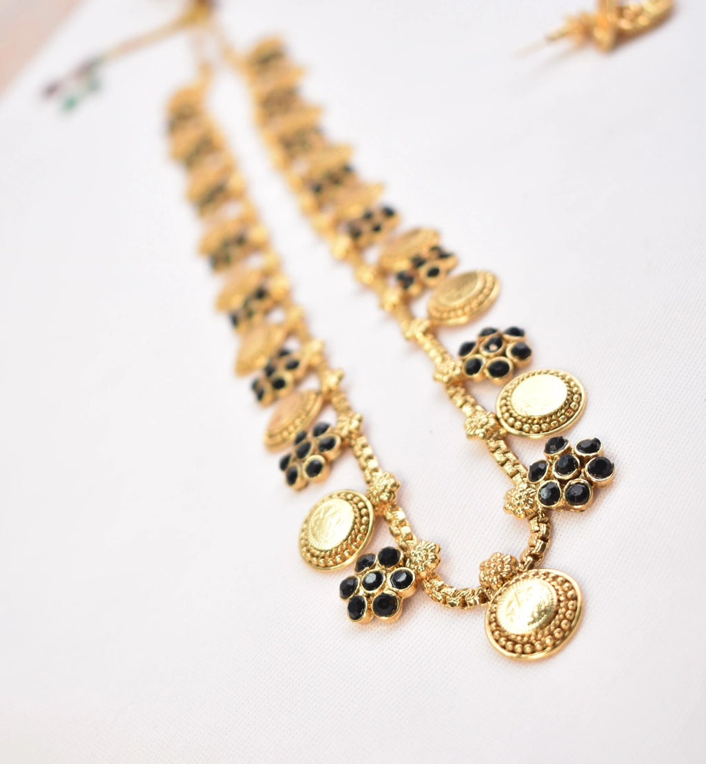 Long Coin necklace with earrings (Black)