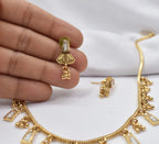 Trendy necklace set with ghungroo
