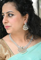 AD stones Pearl dangling necklace with green centre stone