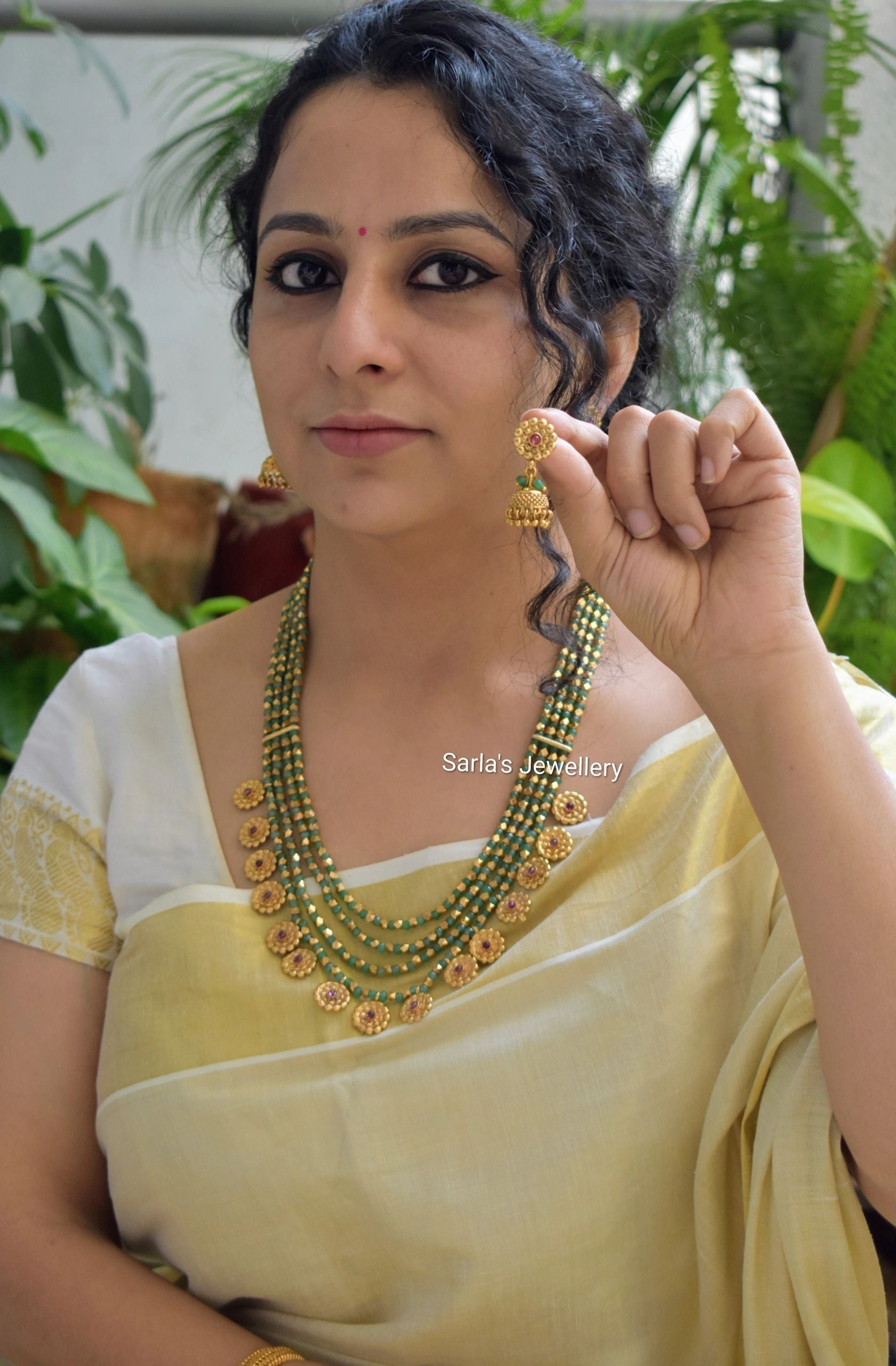 MultiLayer necklace with jhumka - Green