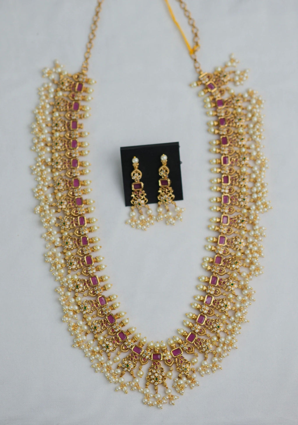 Pearl Grand Long necklace with earrings