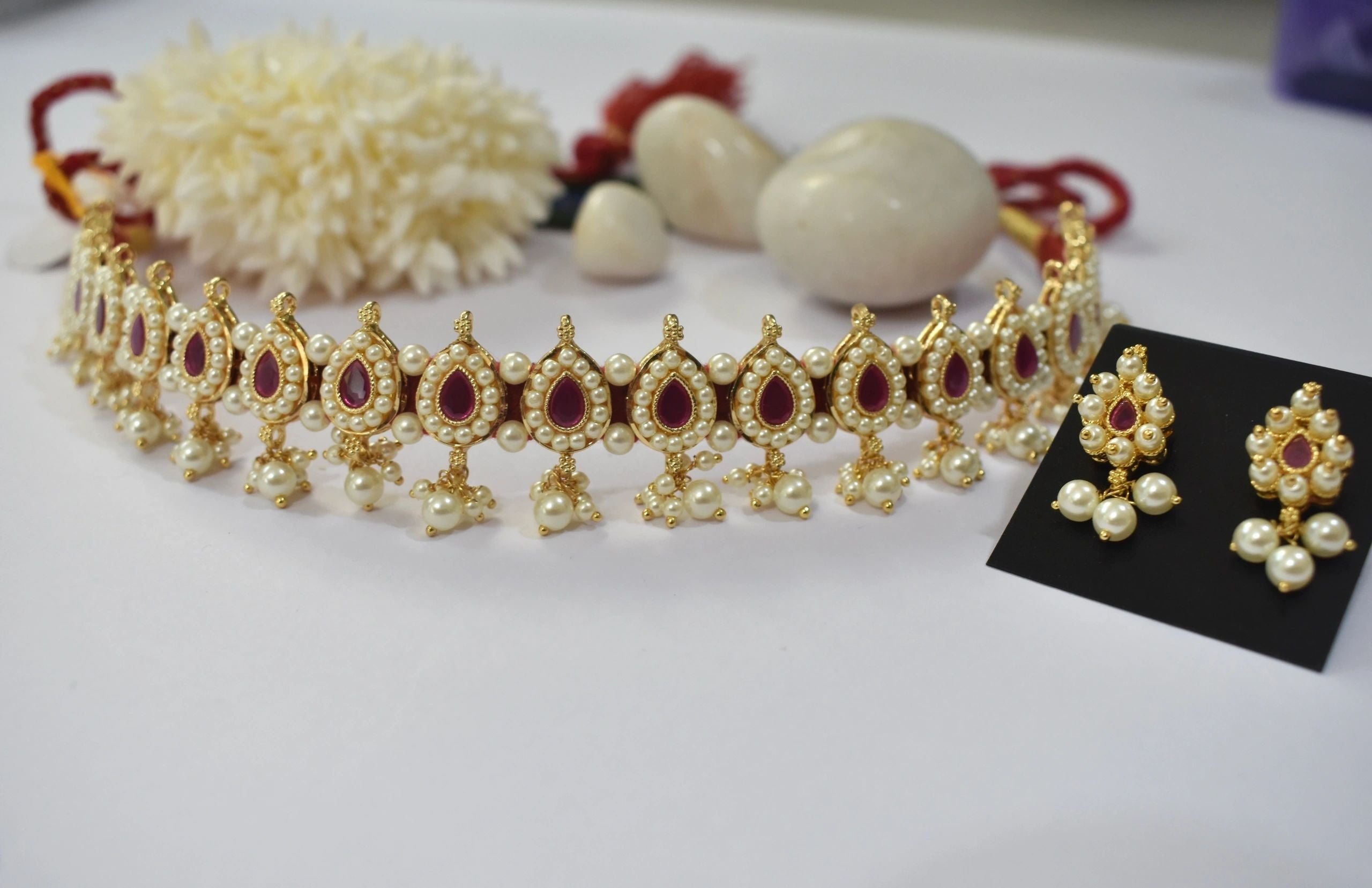 Chinchapeti 1 necklace with earrings