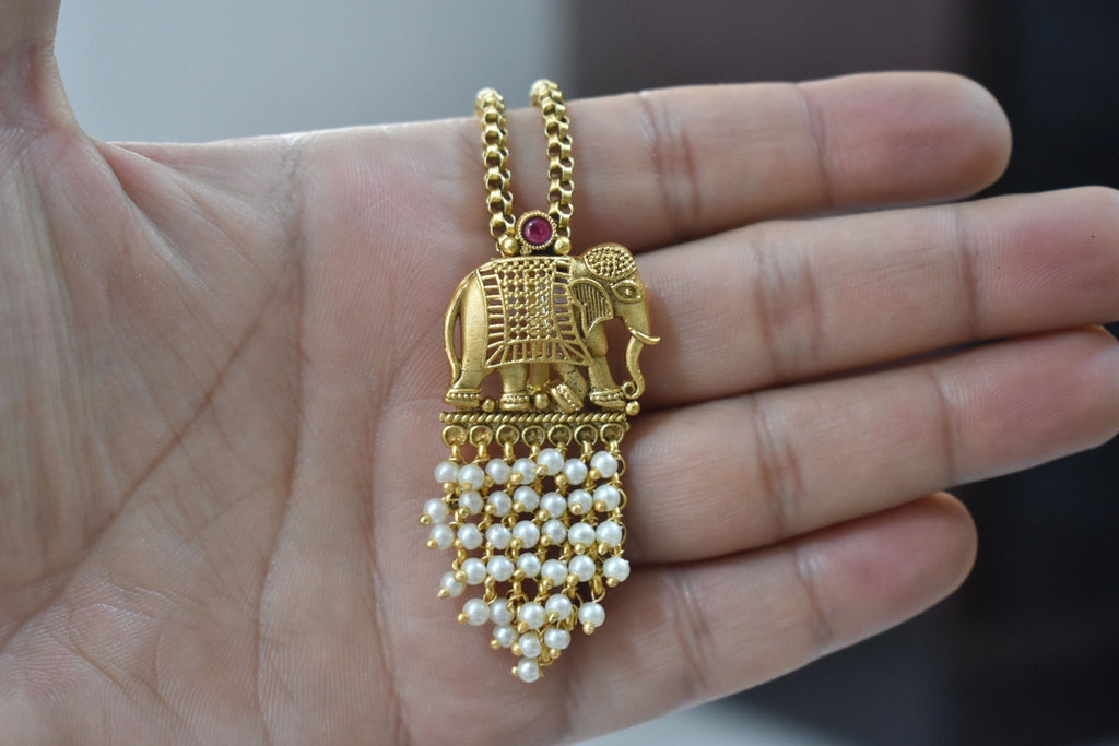 Elephant (r) necklace with earrings length 22”