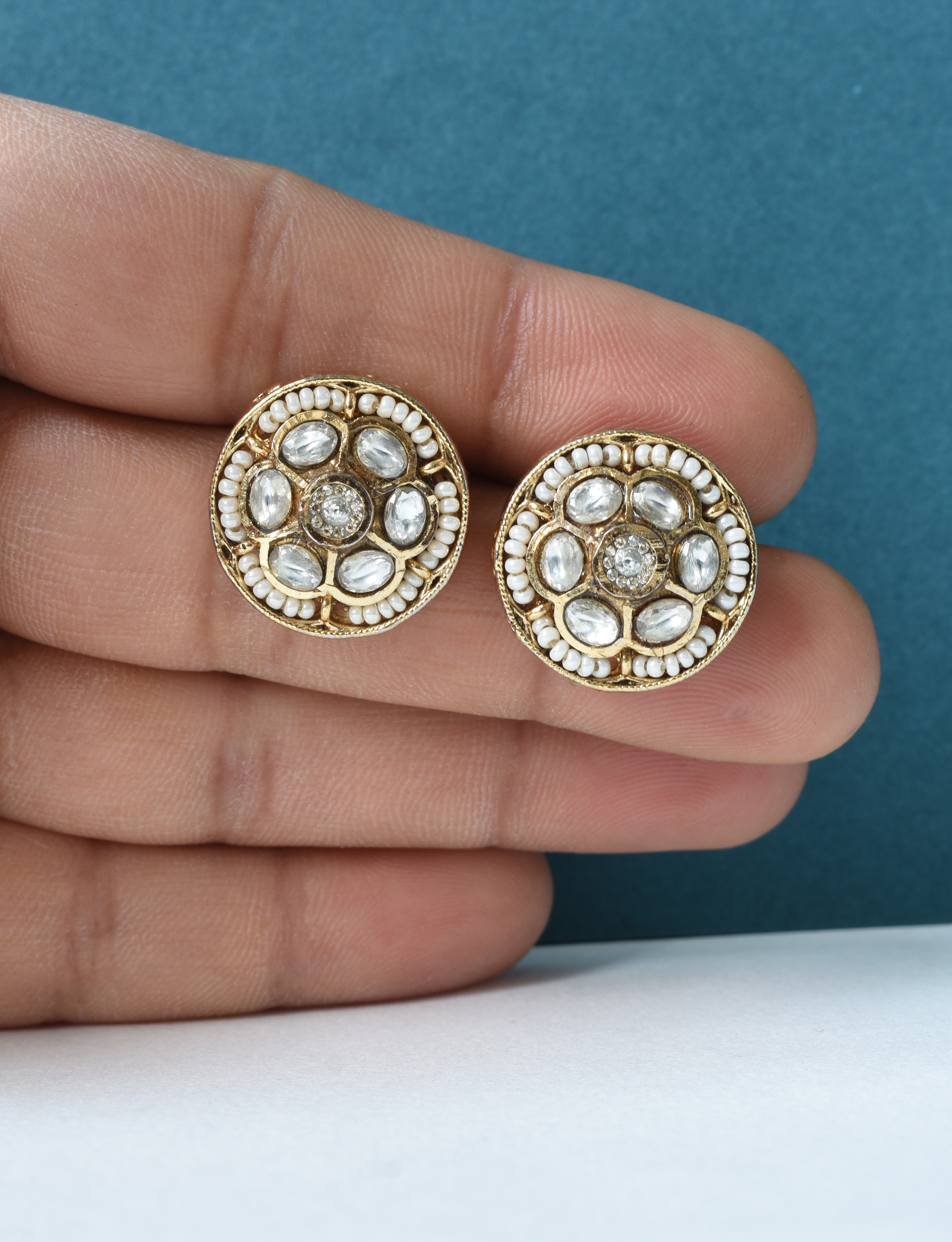 Varnika Polki Pearl Stud Earrings