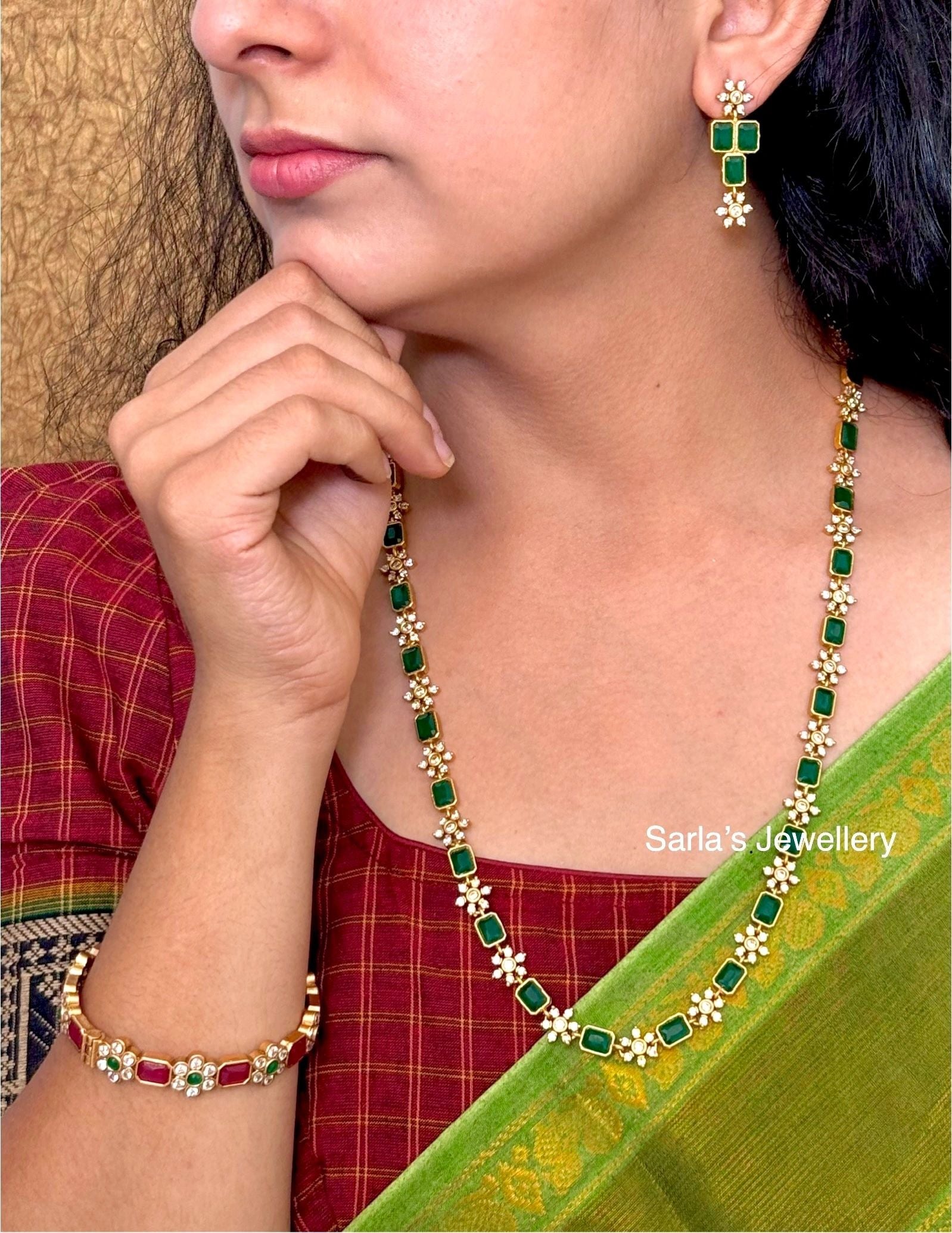 Long necklace with earrings