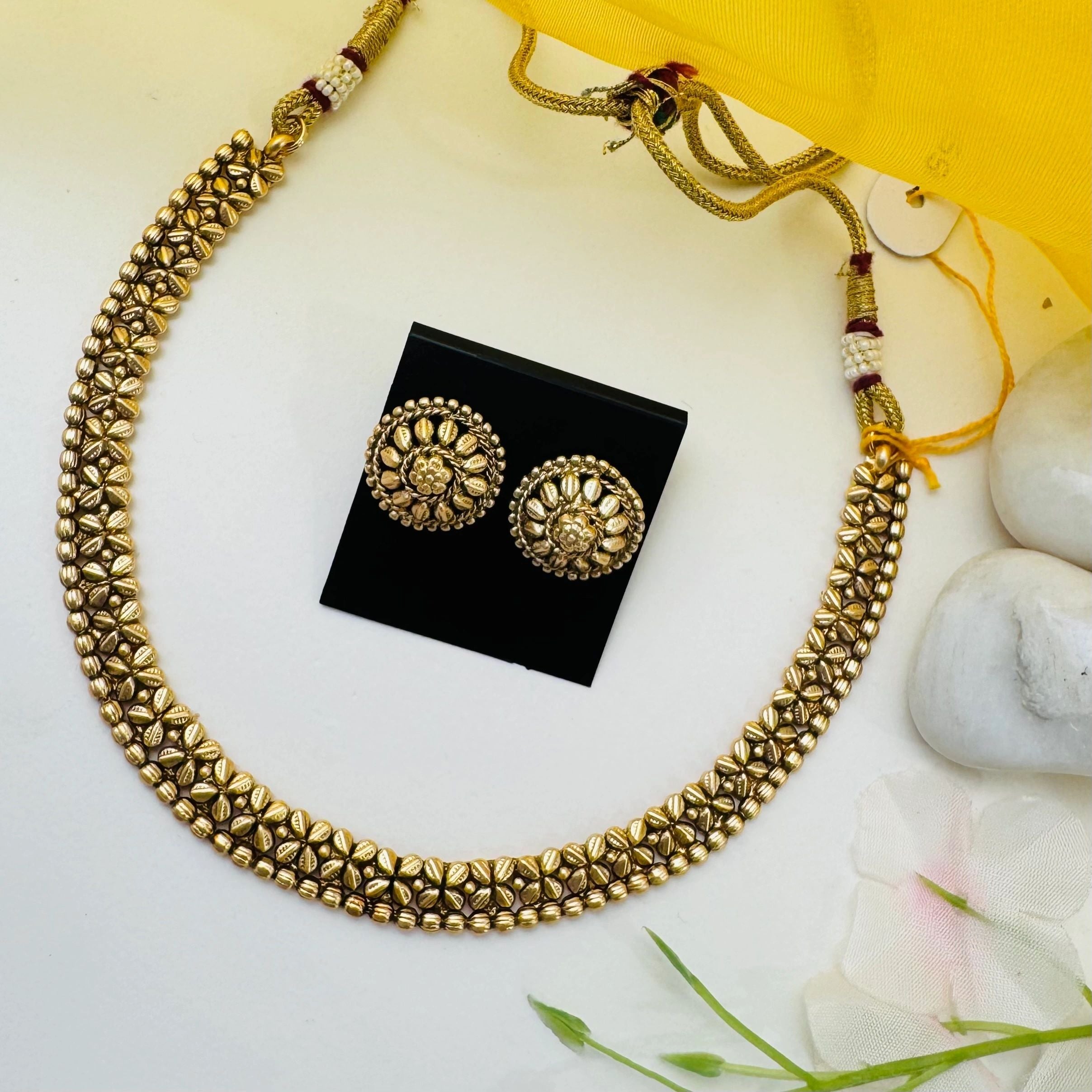 Gold forming Necklace set