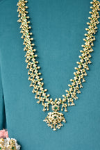 Long Pearl necklace set with earrings (Green)
