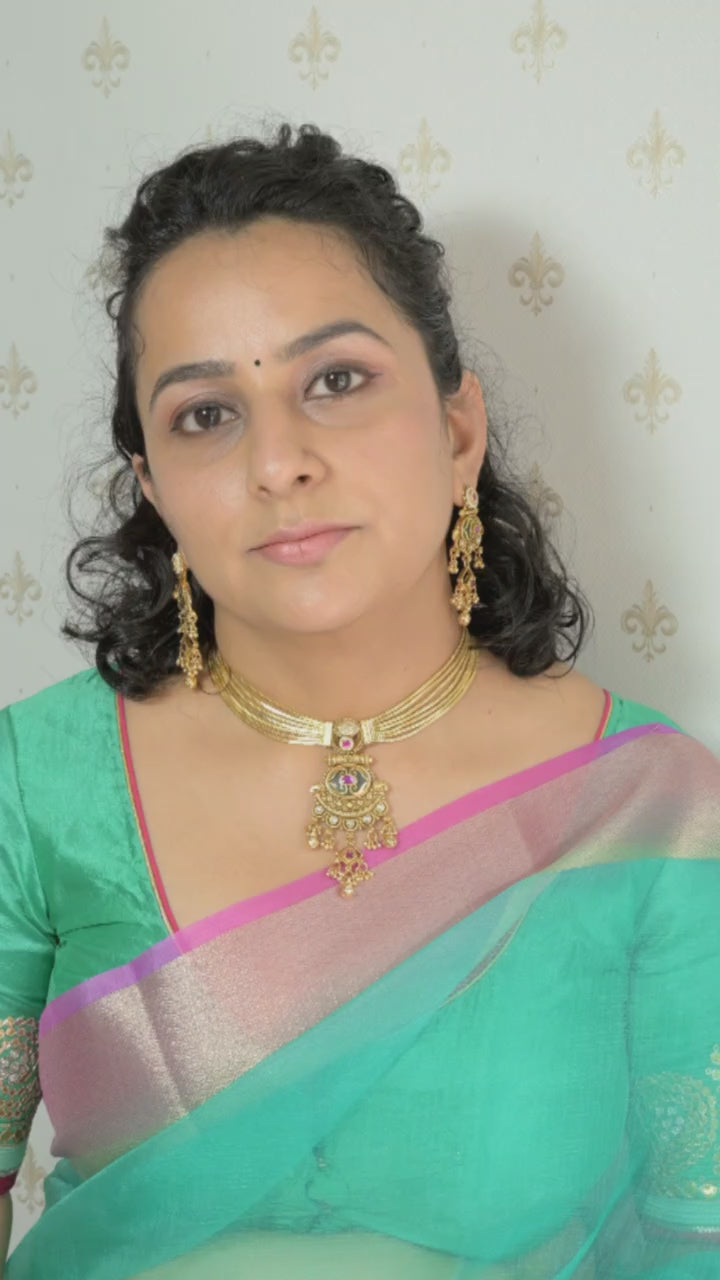 Heritage Necklace with earrings collection