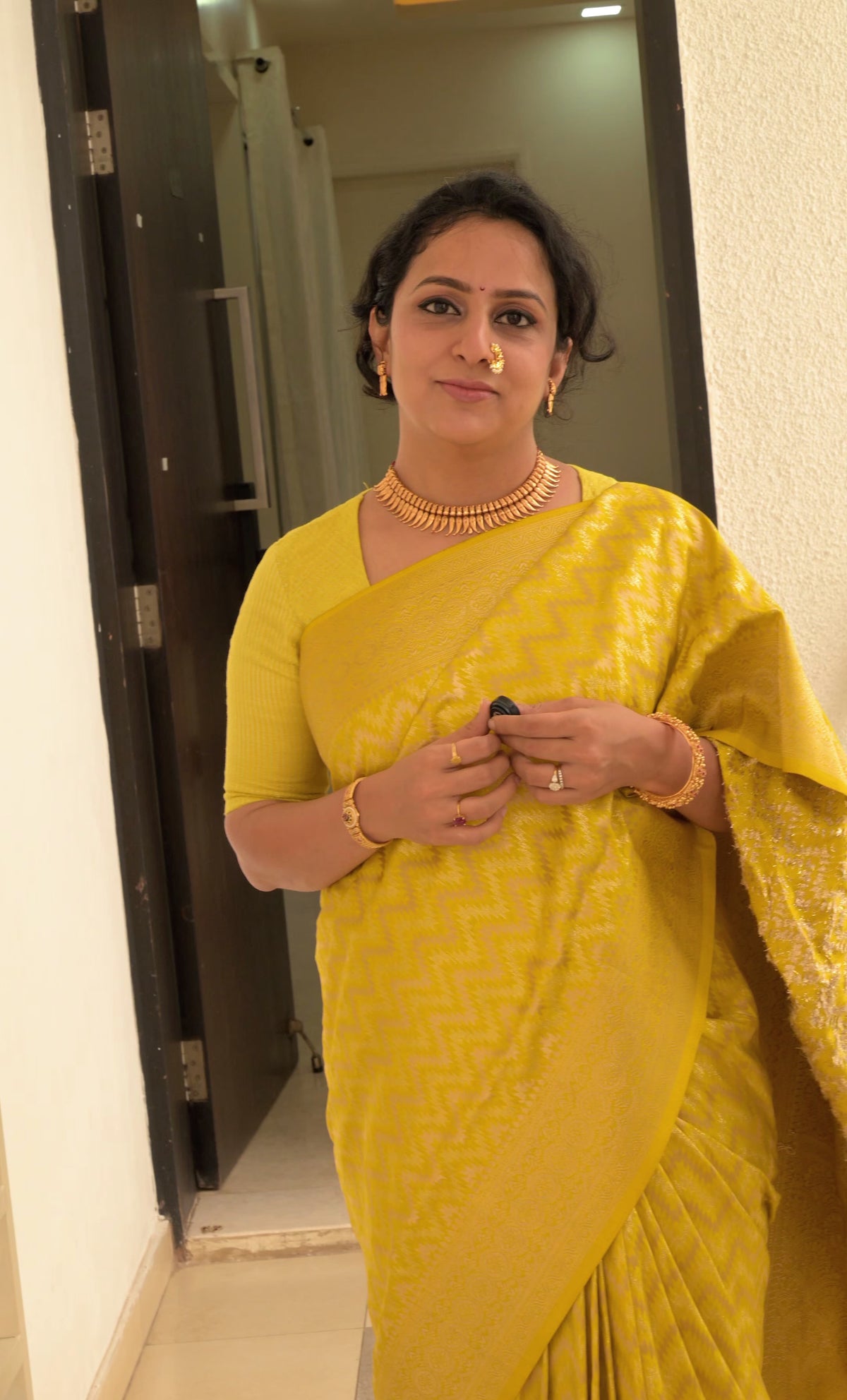 New Katyar short Necklace with earrings