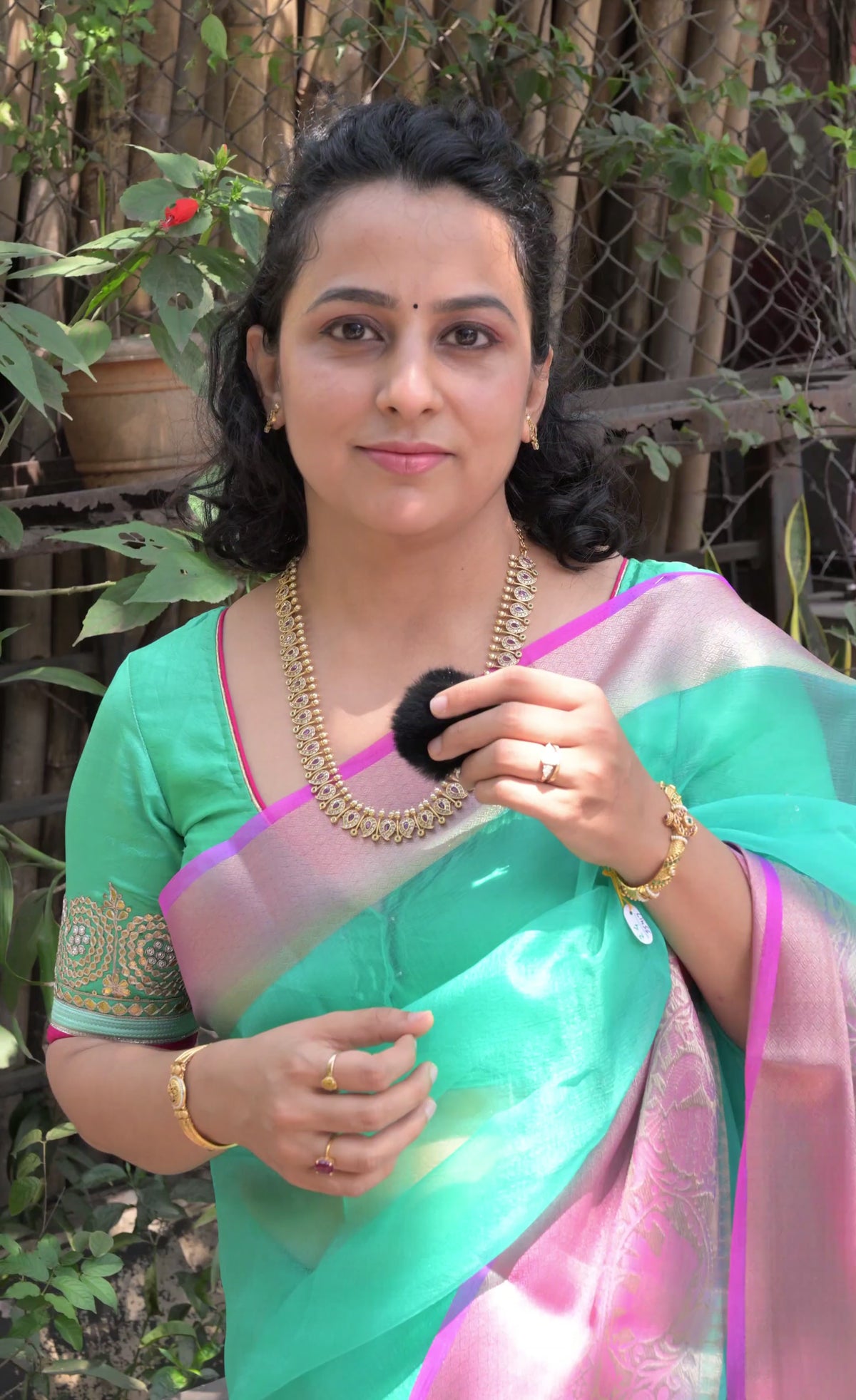 Mango shaped necklace with earrings