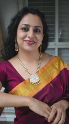 Jaal necklace with earrings - white