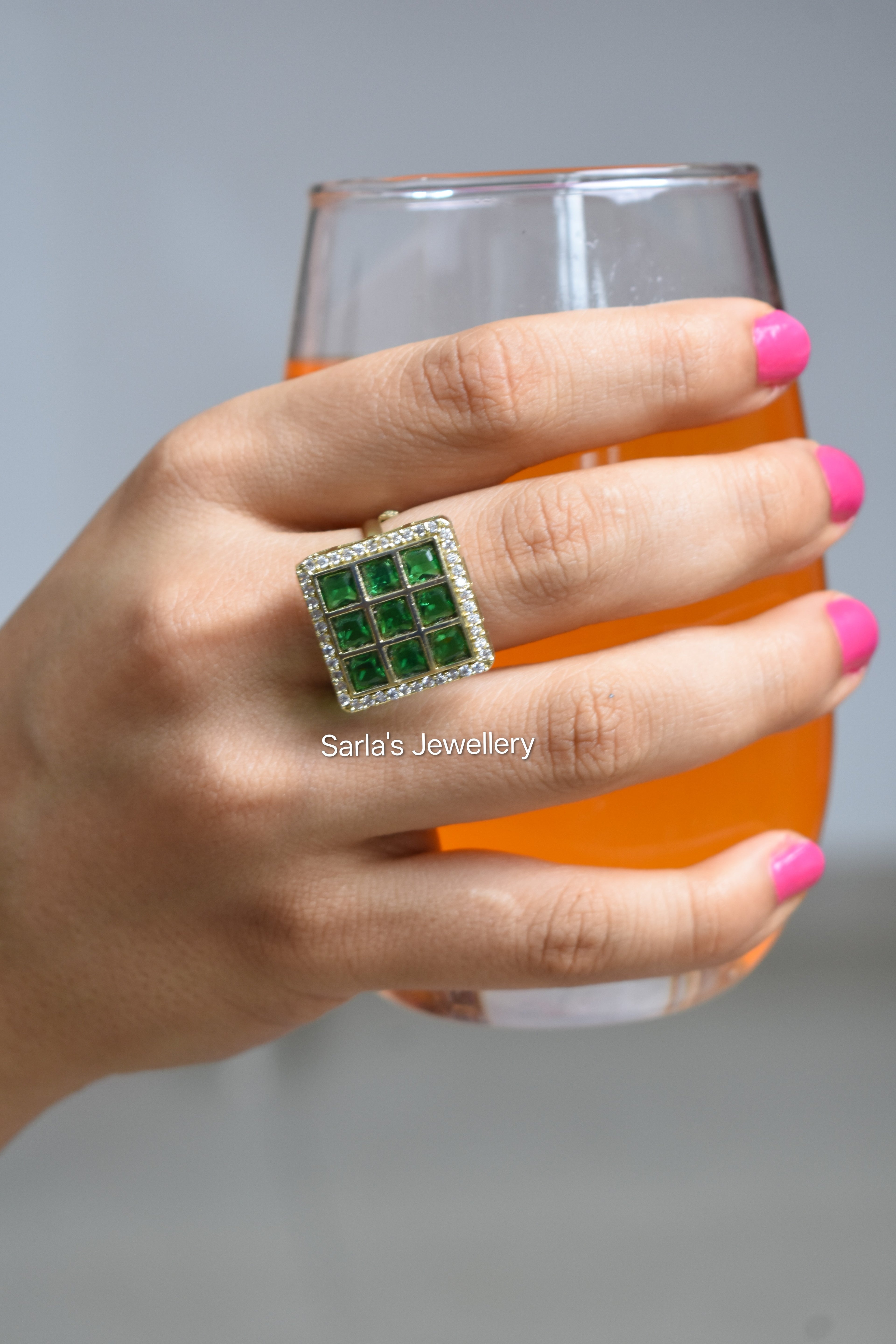 Finger rings