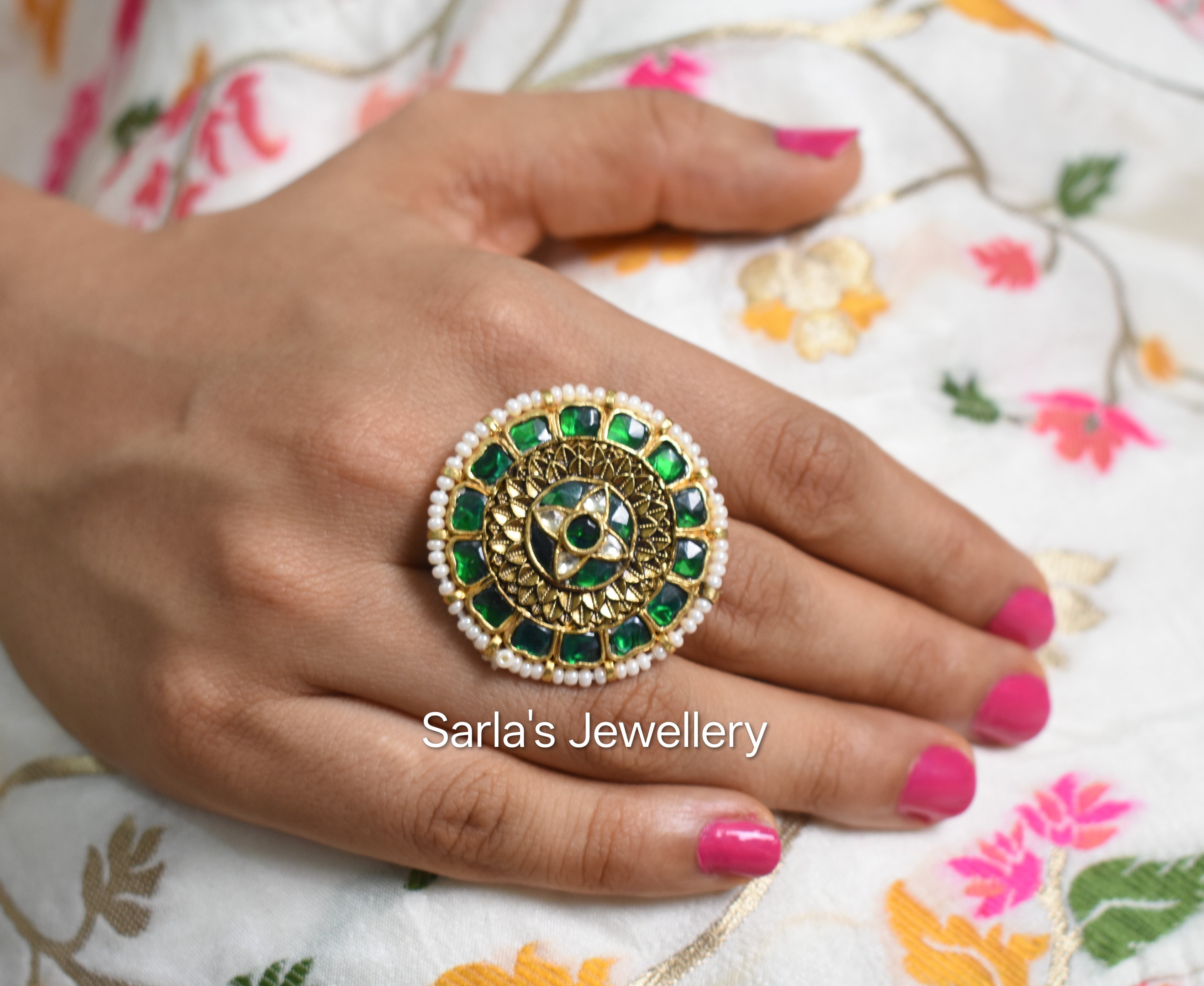 Finger rings