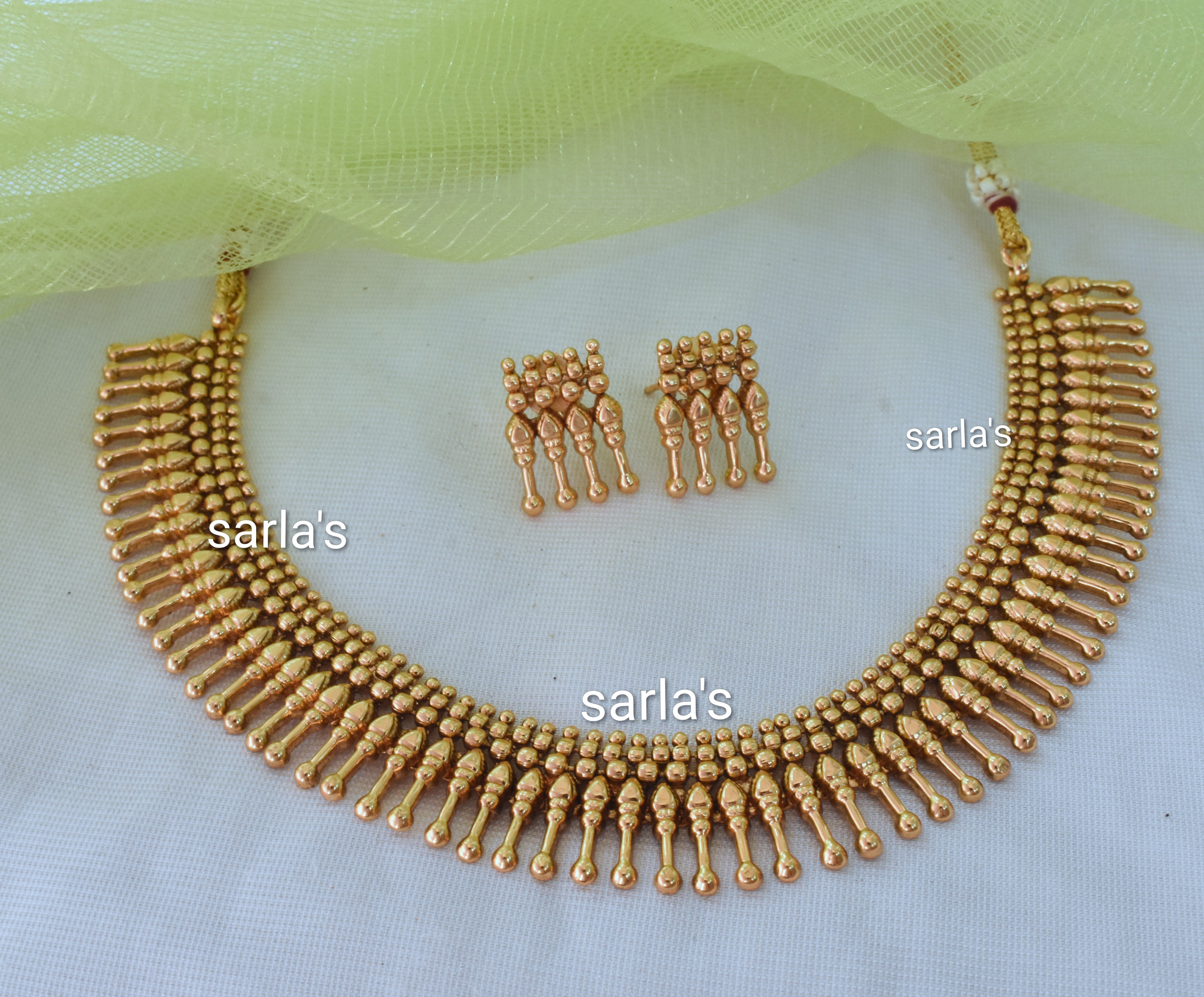 Short Surya necklace