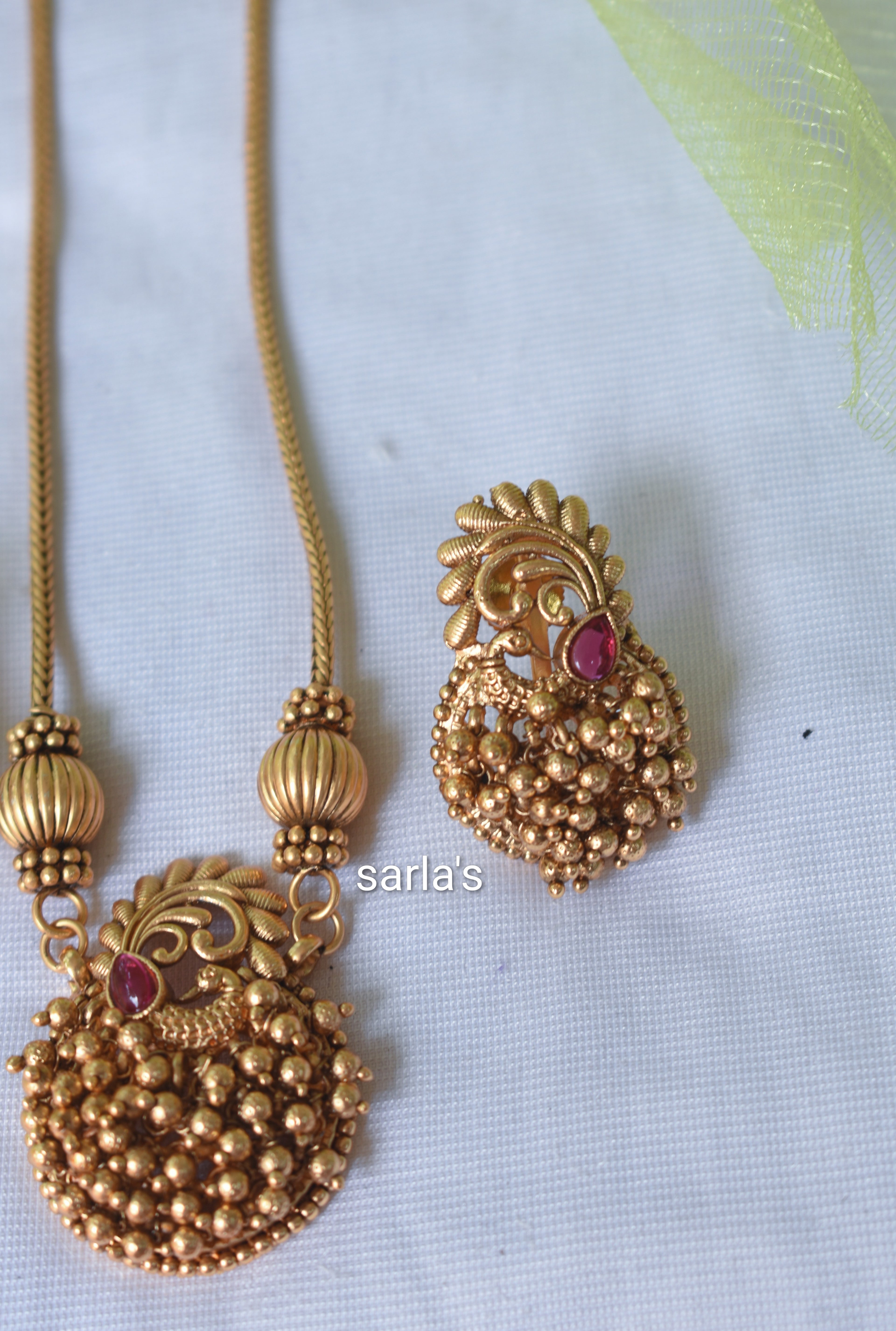 Peacock motiff gold beads necklace set