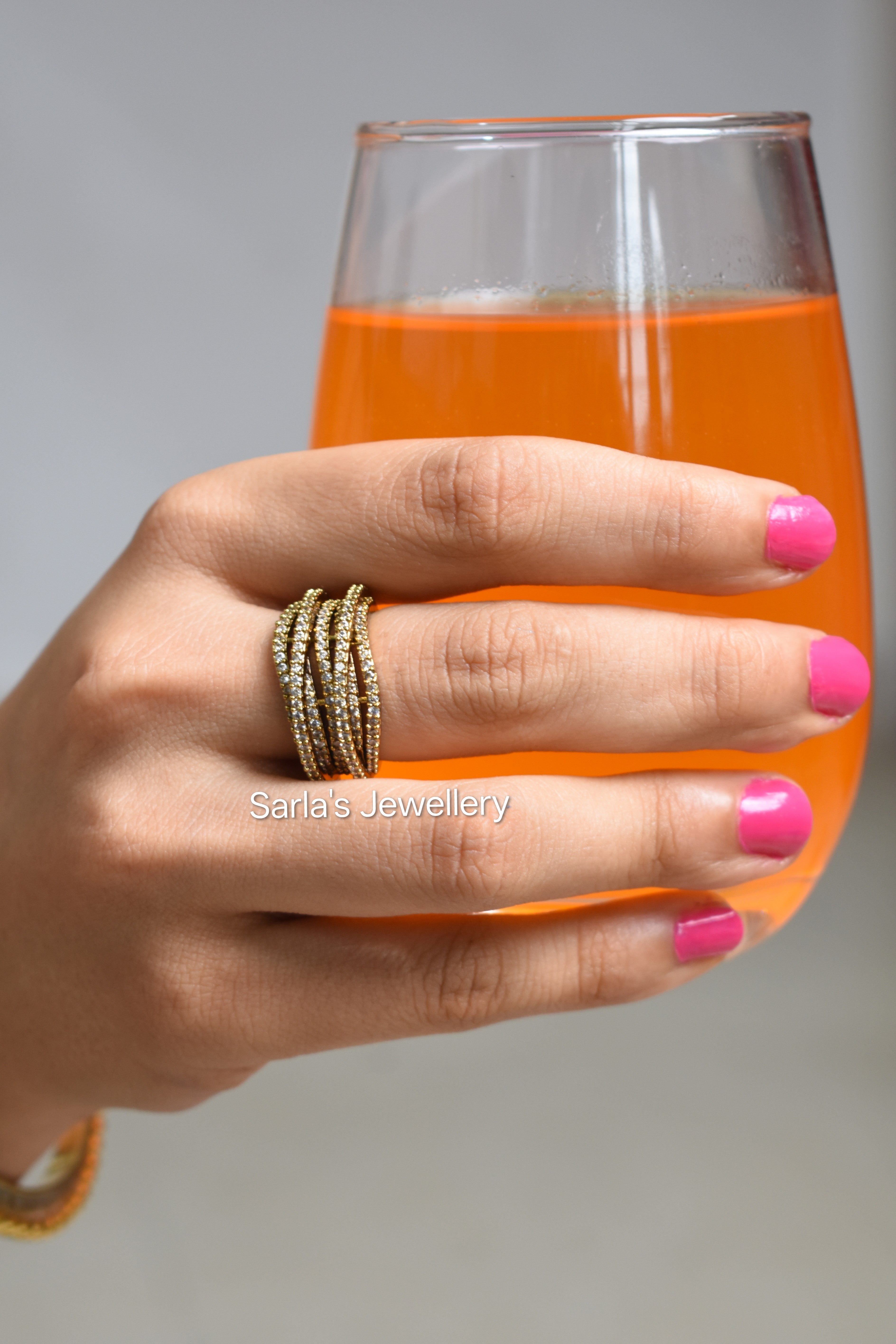 Finger rings