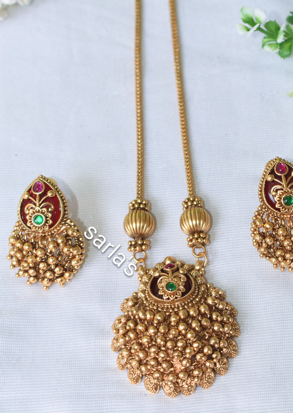 Raga Gold lookalike Necklace set