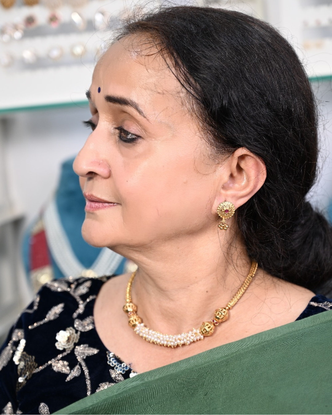 Moti Gajra Hasli