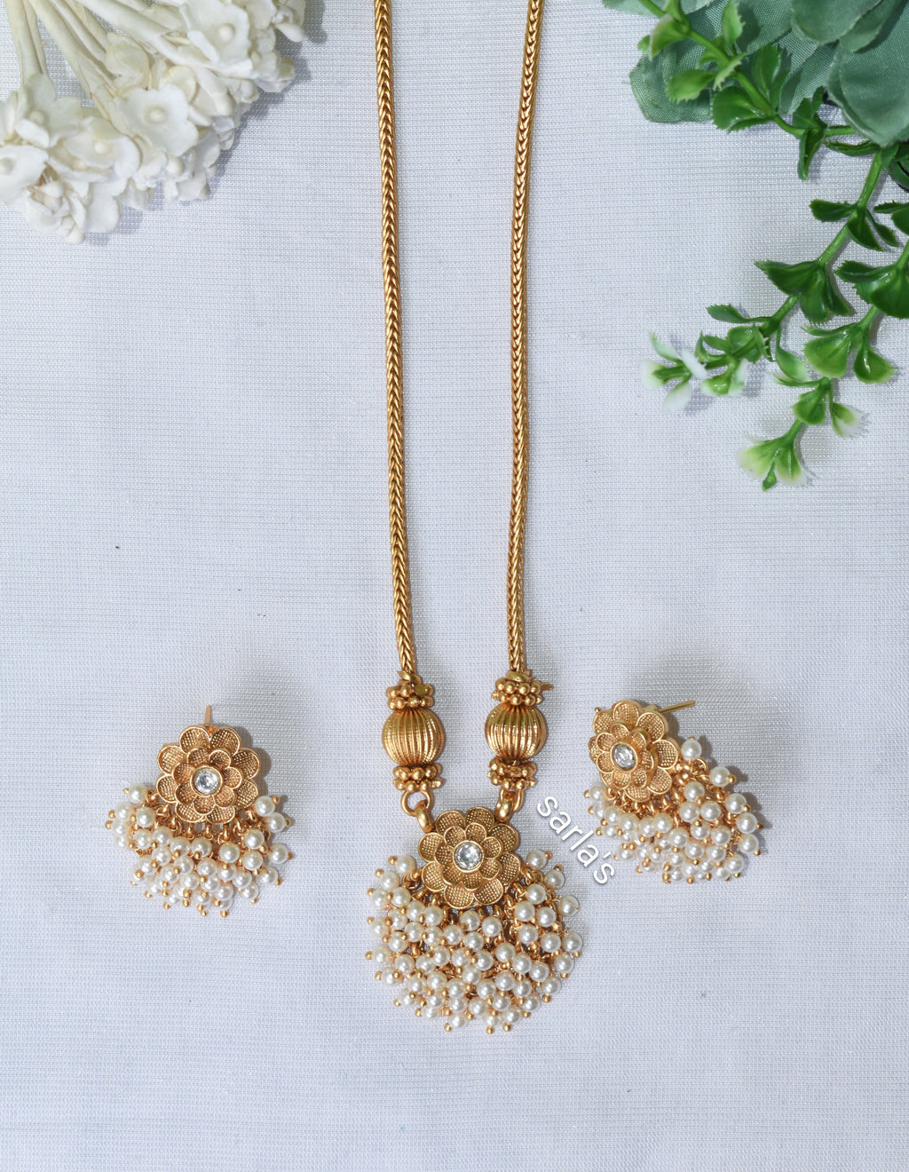 Floral Pearl bunch necklace set