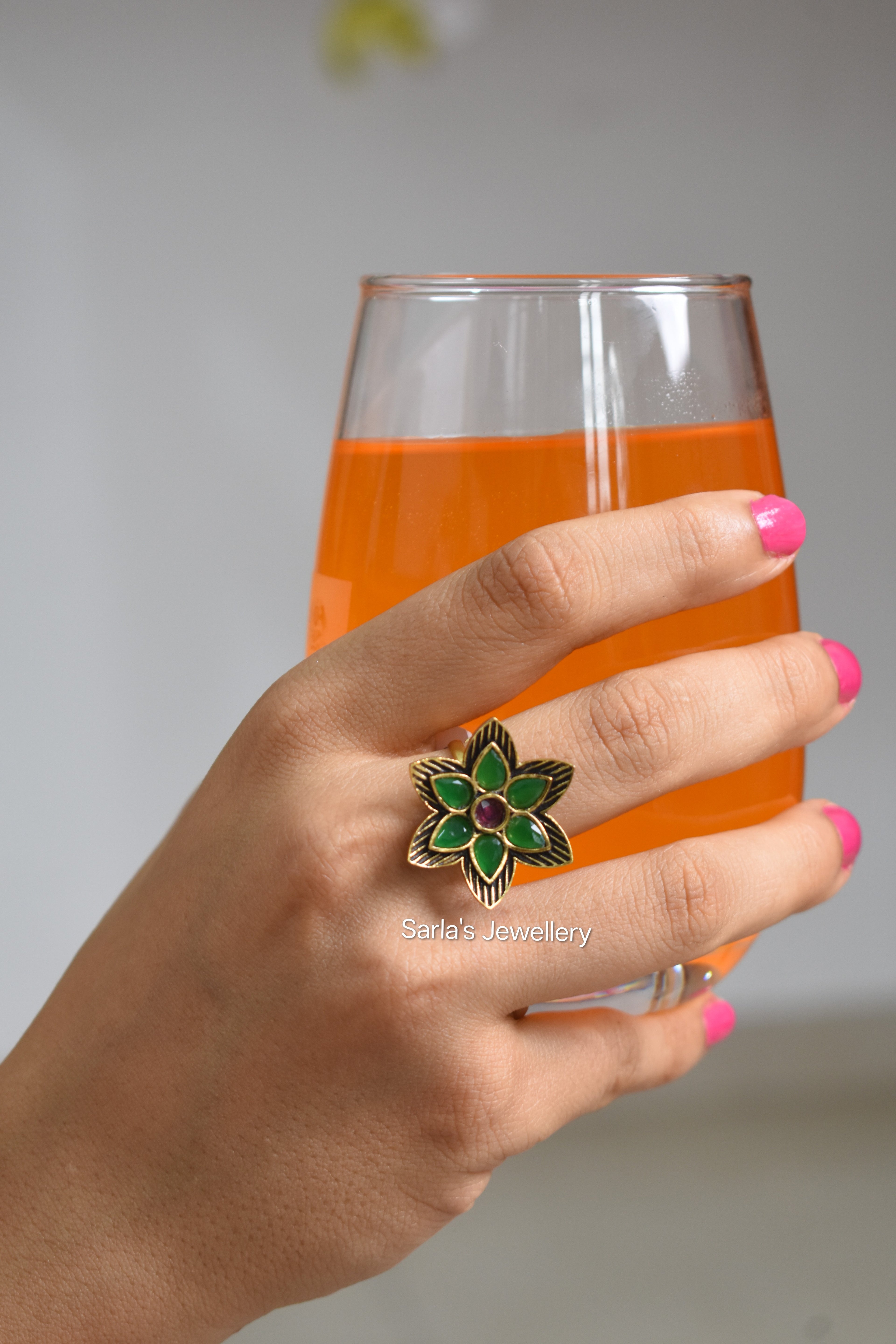 Finger rings
