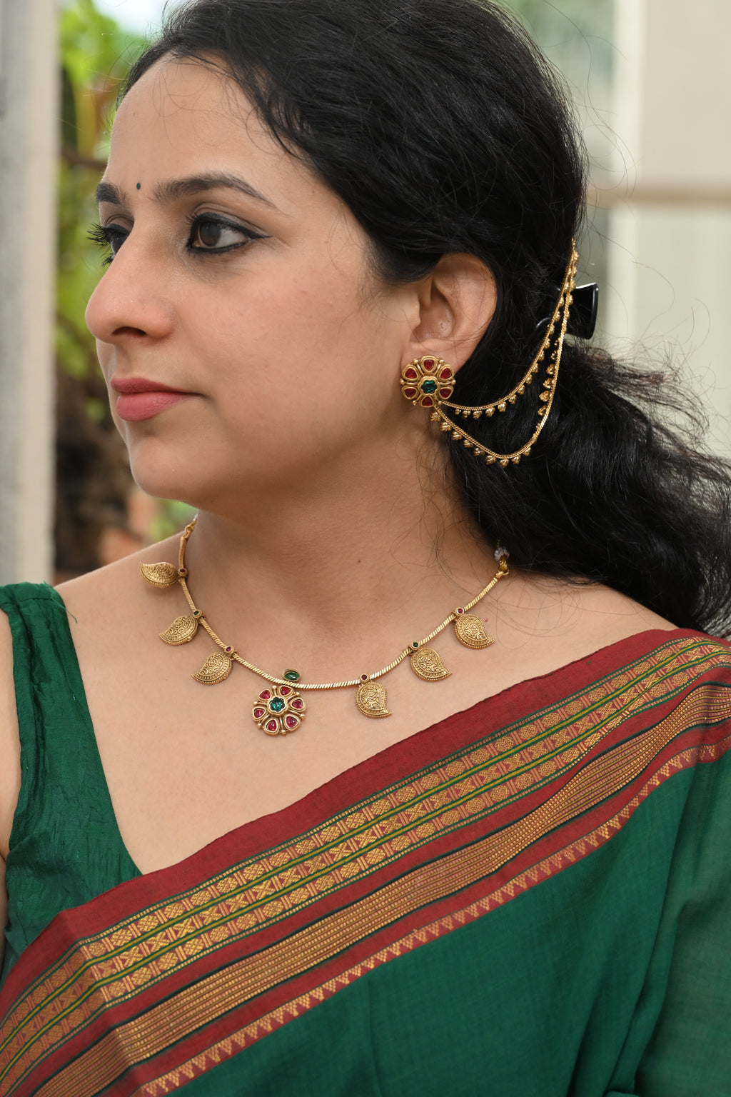 Avira Paisley Necklace set with earrings
