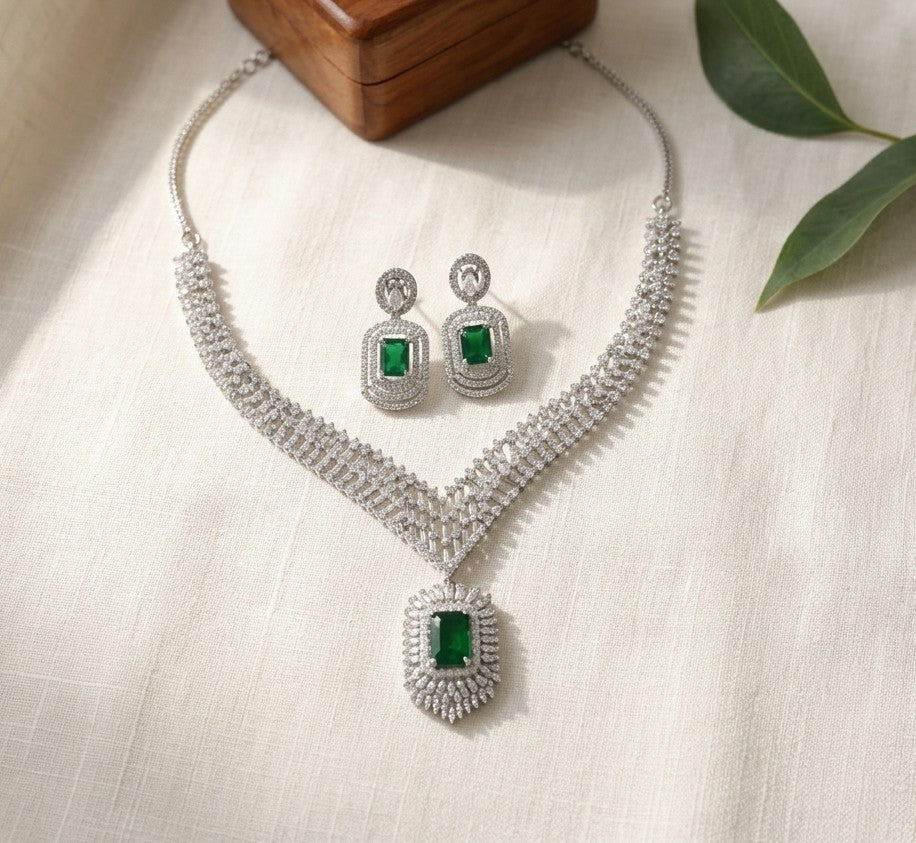 Emerielle Necklace set