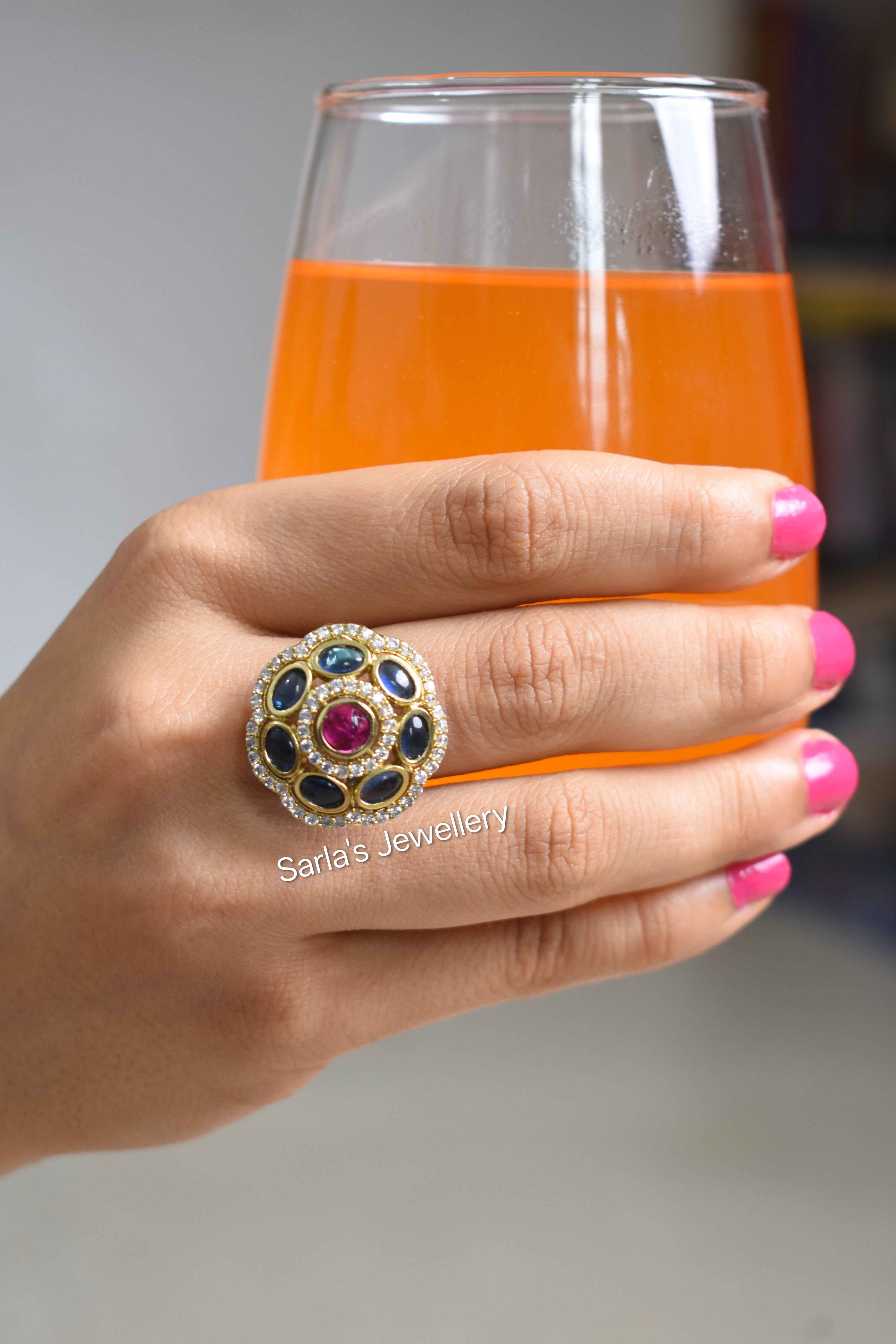 Finger rings