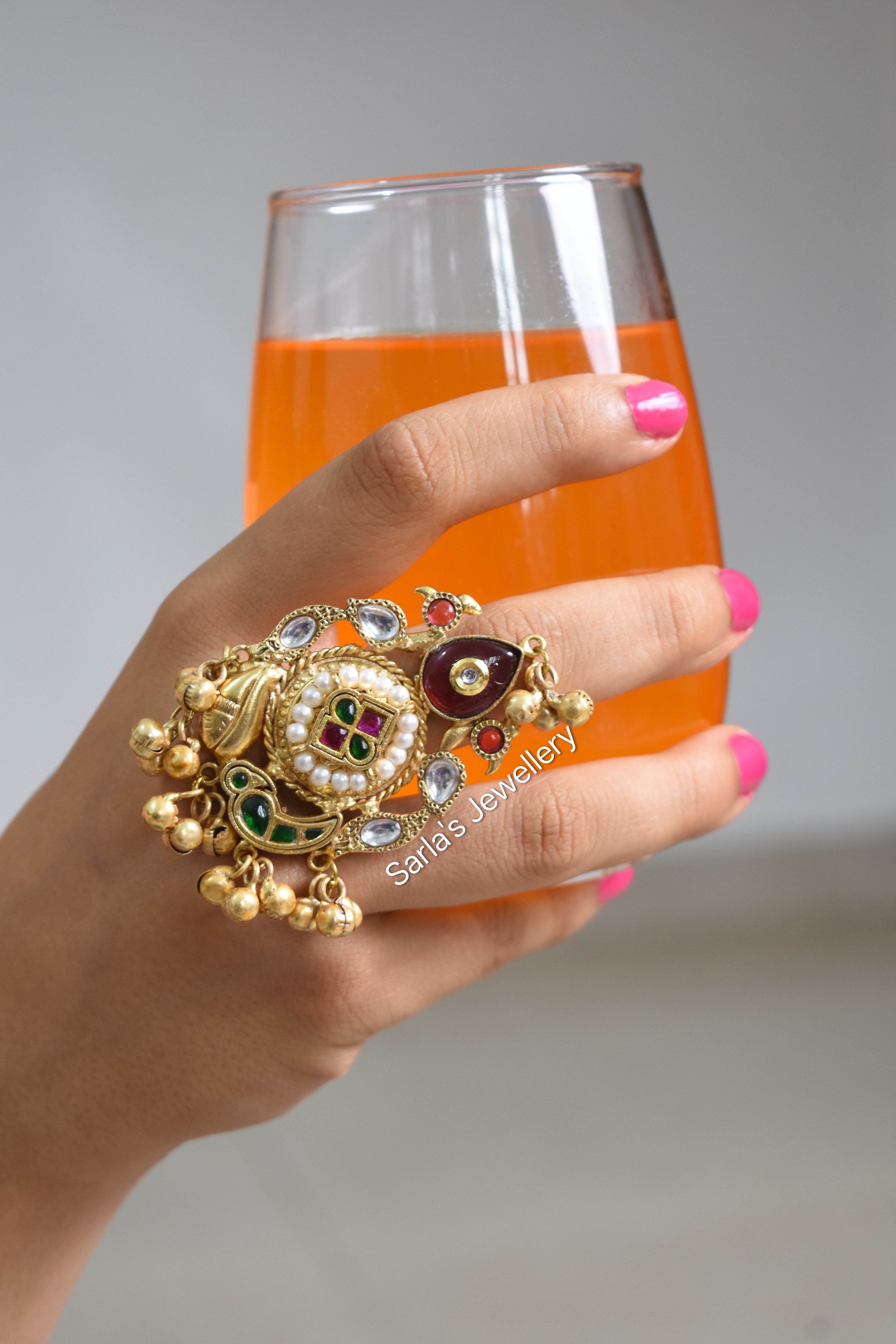 Finger rings