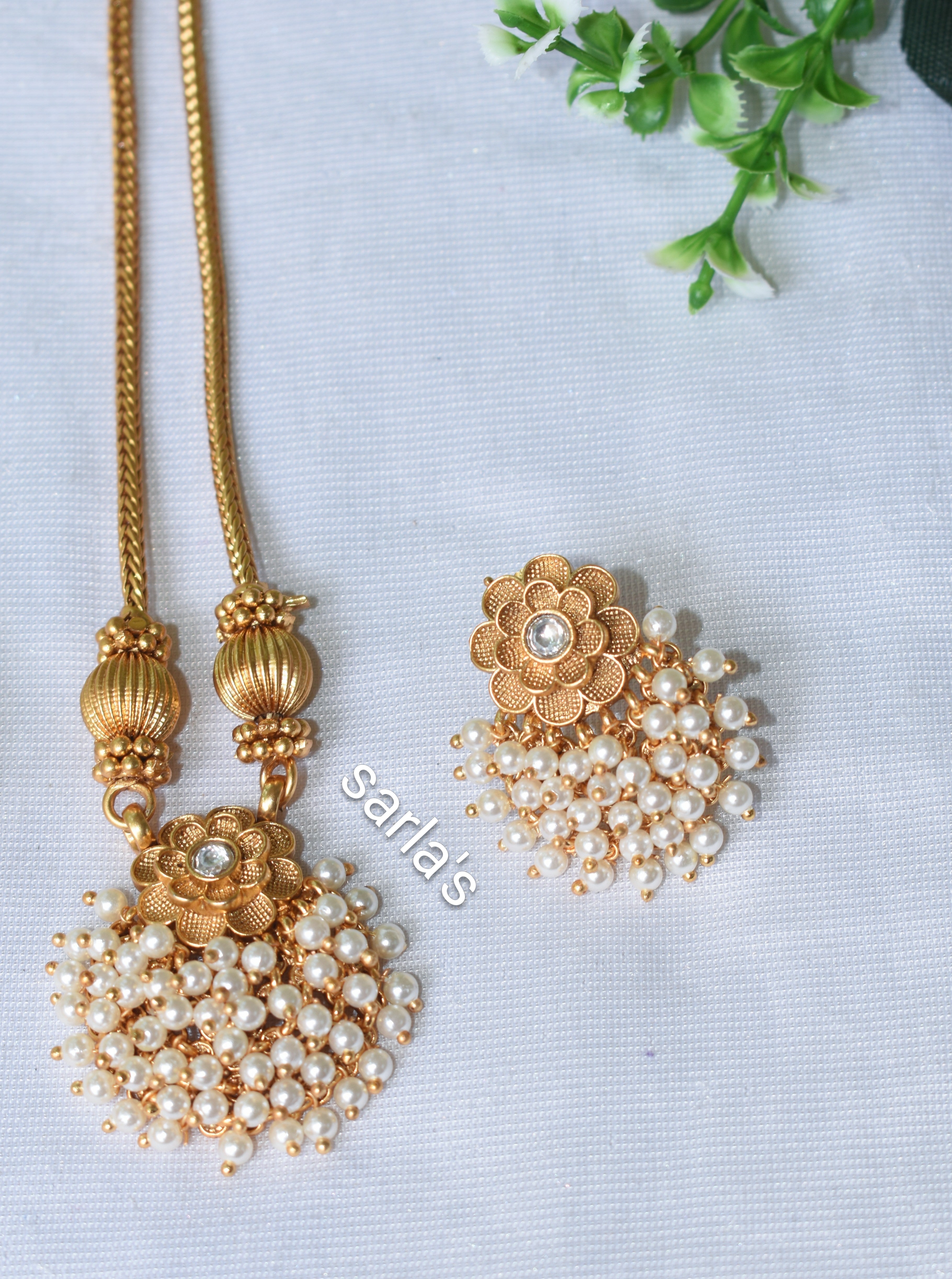 Floral Pearl bunch necklace set