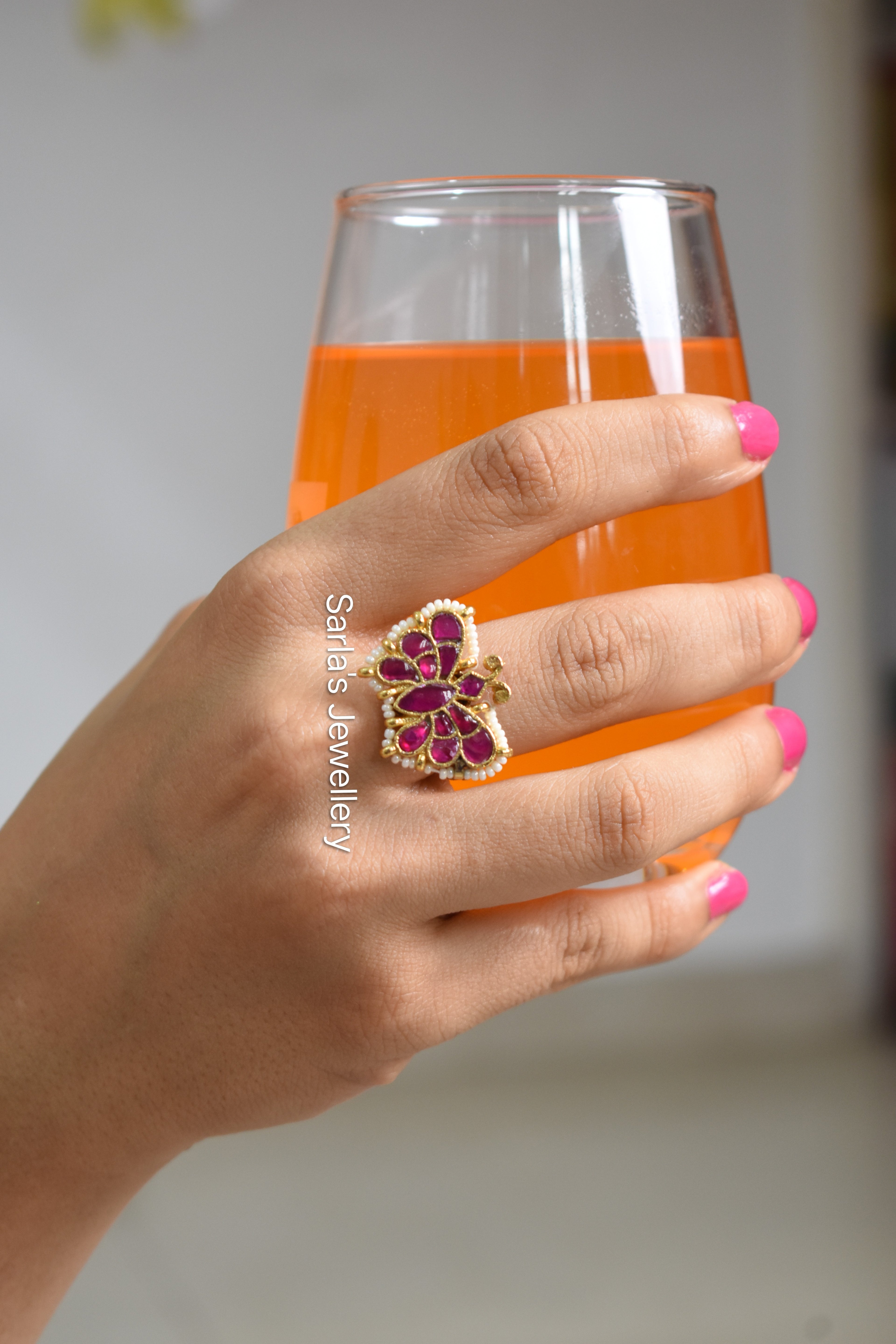 Finger rings