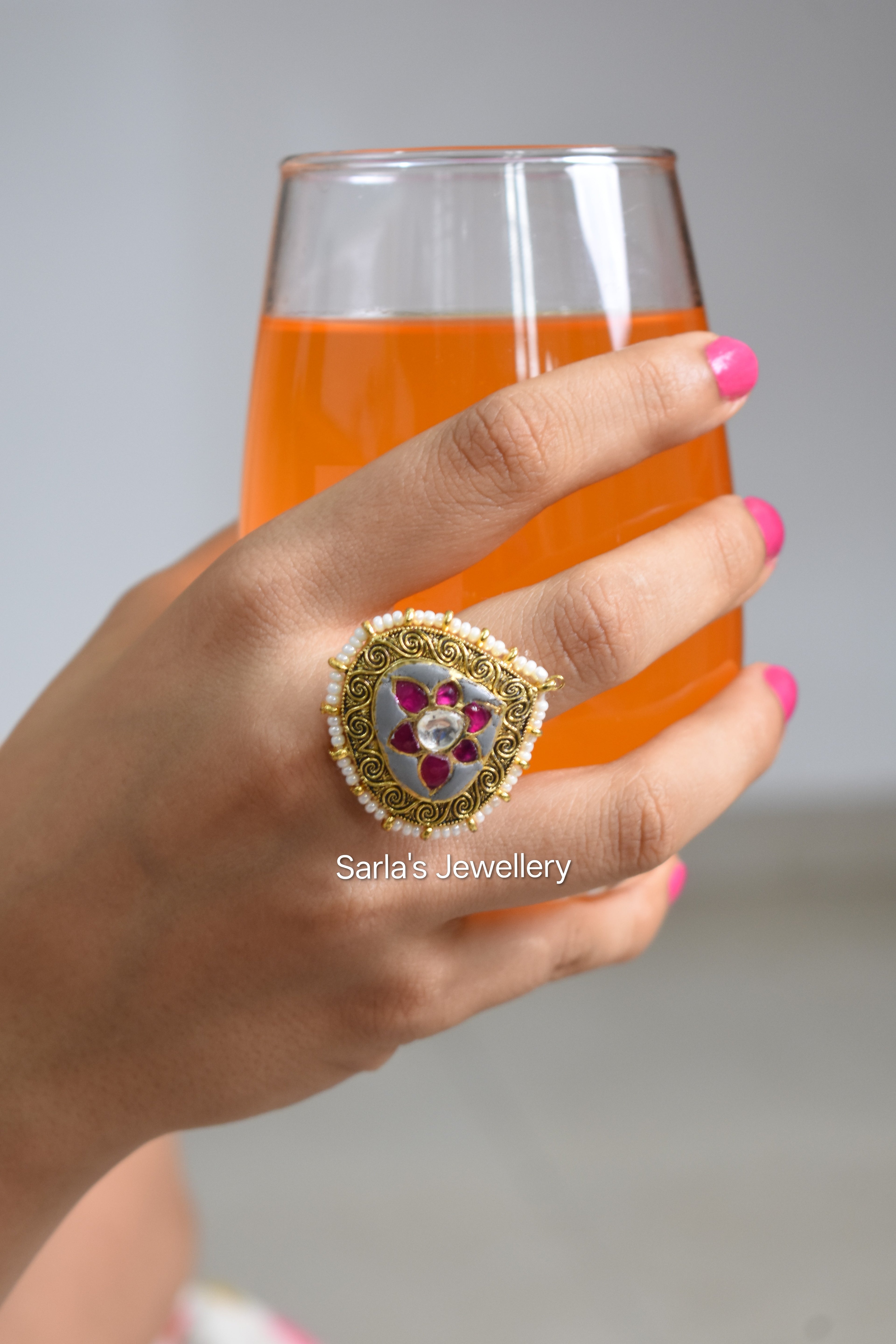 Finger rings