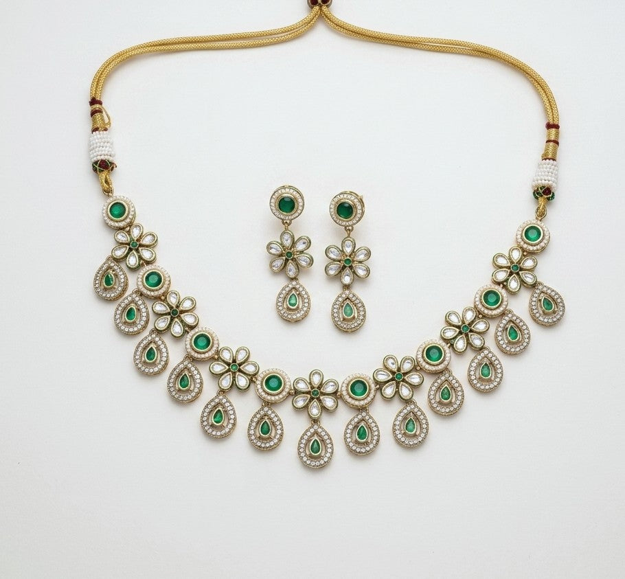 Vaanya emerald kundan set
