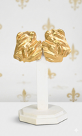The Solstice Hammered Studs